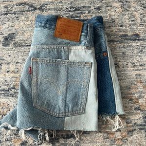 LEVI 501 SHORTS